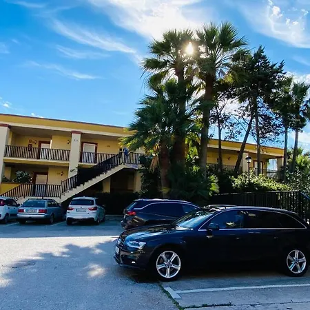 Super2beachfront