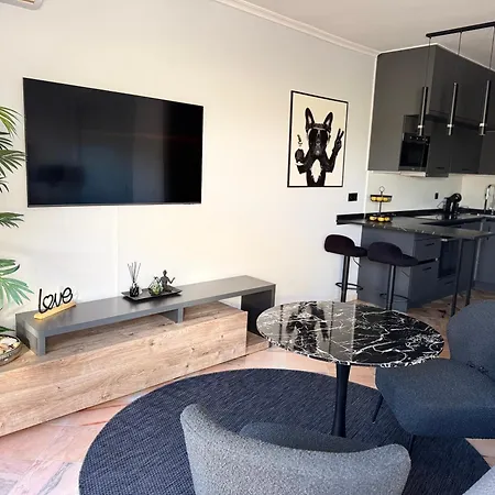 Super2beachfront Apartman